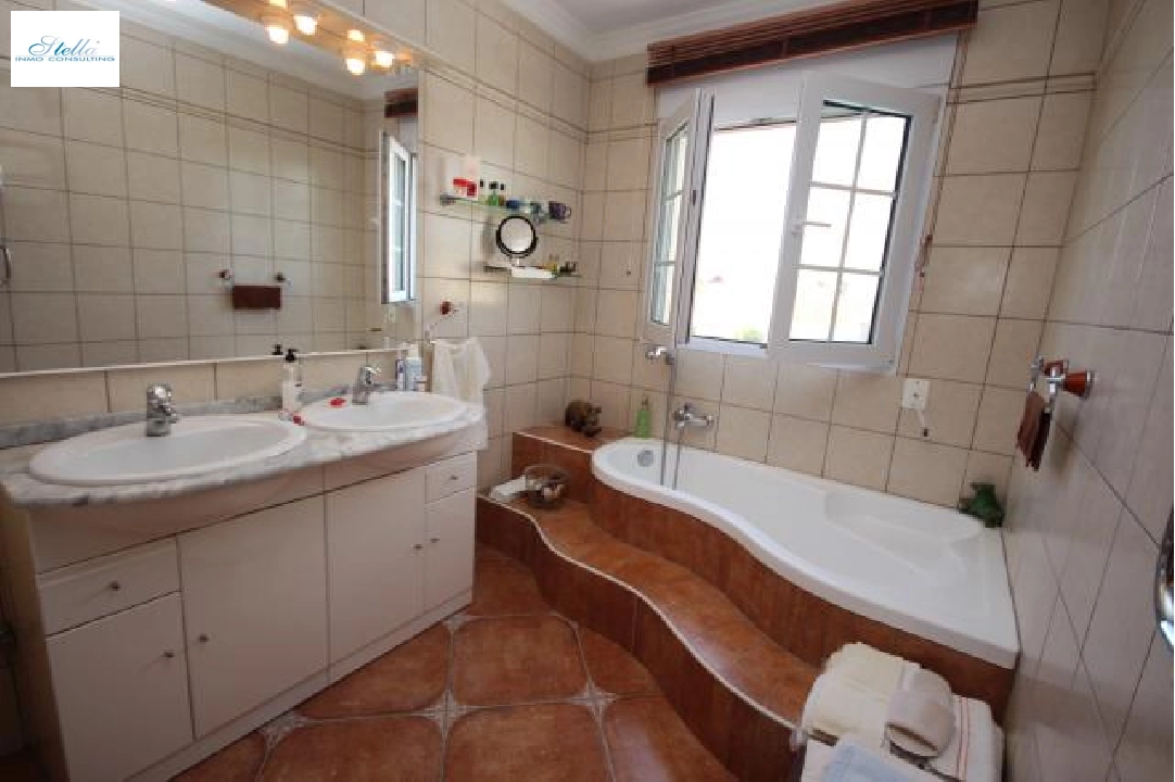 Villa in Els Poblets(Barranquets) te koop, woonoppervlakte 160 m², Bouwjaar 2000, Staat netjes, + Vloerverwarming, grondstuk 876 m², 3 slapkamer, 3 badkamer, Zwembad, ref.: 2-4316-9