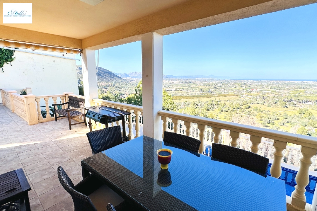 Villa in Denia(Marquesa) te koop, woonoppervlakte 168 m², Bouwjaar 2011, Staat netjes, + Vloerverwarming, Airconditioning, grondstuk 908 m², 3 slapkamer, 2 badkamer, Zwembad, ref.: AS-0225-6