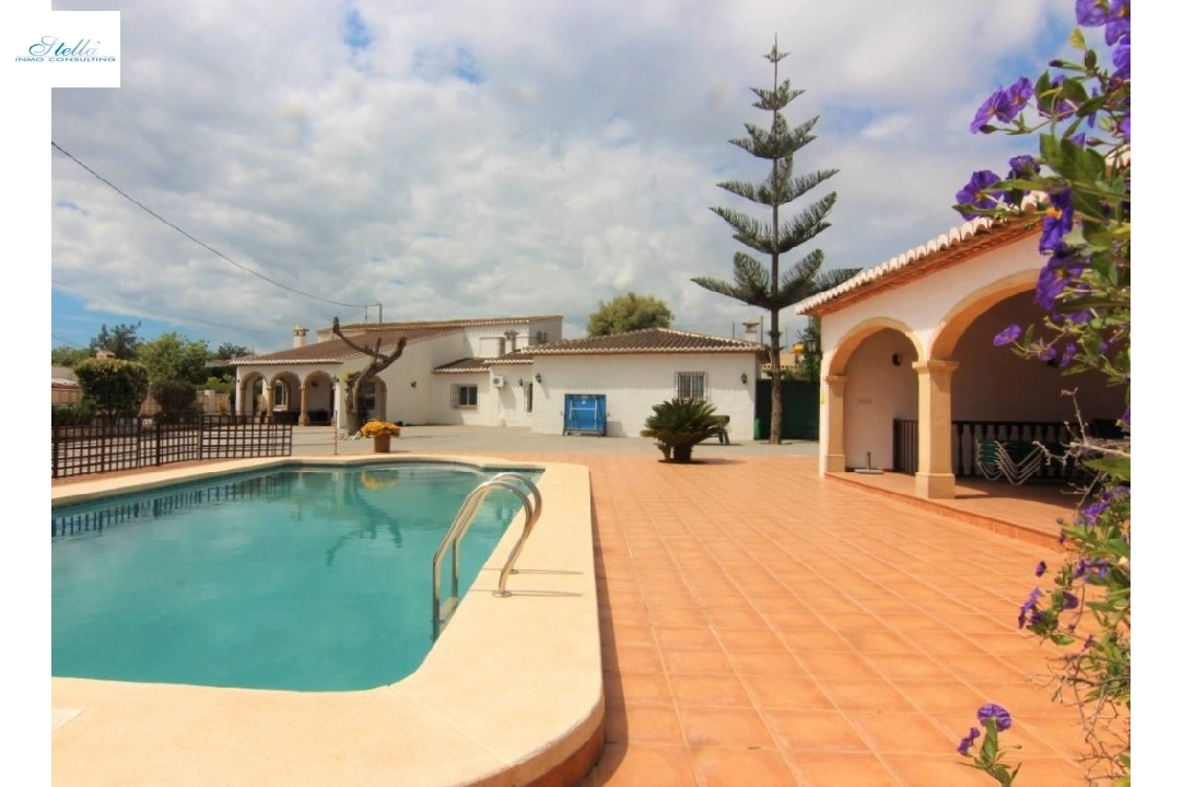 Villa in Javea(Valls) te koop, woonoppervlakte 361 m², Airconditioning, grondstuk 1561 m², 5 slapkamer, 3 badkamer, ref.: BP-4004JAV-2
