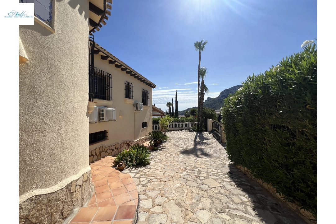 Villa in Denia(Monte Pego) voor vakantie, woonoppervlakte 240 m², Bouwjaar 1998, Staat gemoderniseerd, + Vloerverwarming, Airconditioning, grondstuk 980 m², 5 slapkamer, 4 badkamer, Zwembad, ref.: T-0121-44