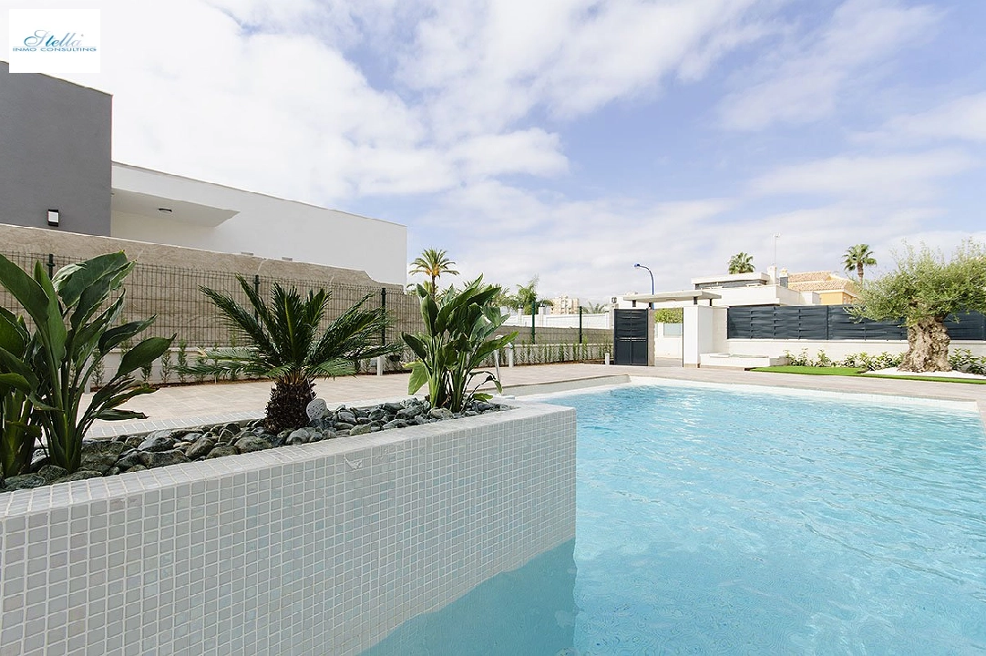 Villa in Dehesa de Campoamor te koop, woonoppervlakte 210 m², Staat Eerste bewoning, grondstuk 500 m², 4 slapkamer, 3 badkamer, Zwembad, ref.: HA-DCN-100-E12-3