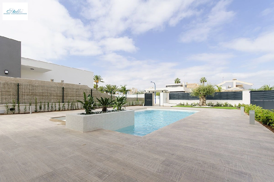 Villa in Dehesa de Campoamor te koop, woonoppervlakte 210 m², Staat Eerste bewoning, grondstuk 500 m², 4 slapkamer, 3 badkamer, Zwembad, ref.: HA-DCN-100-E12-4