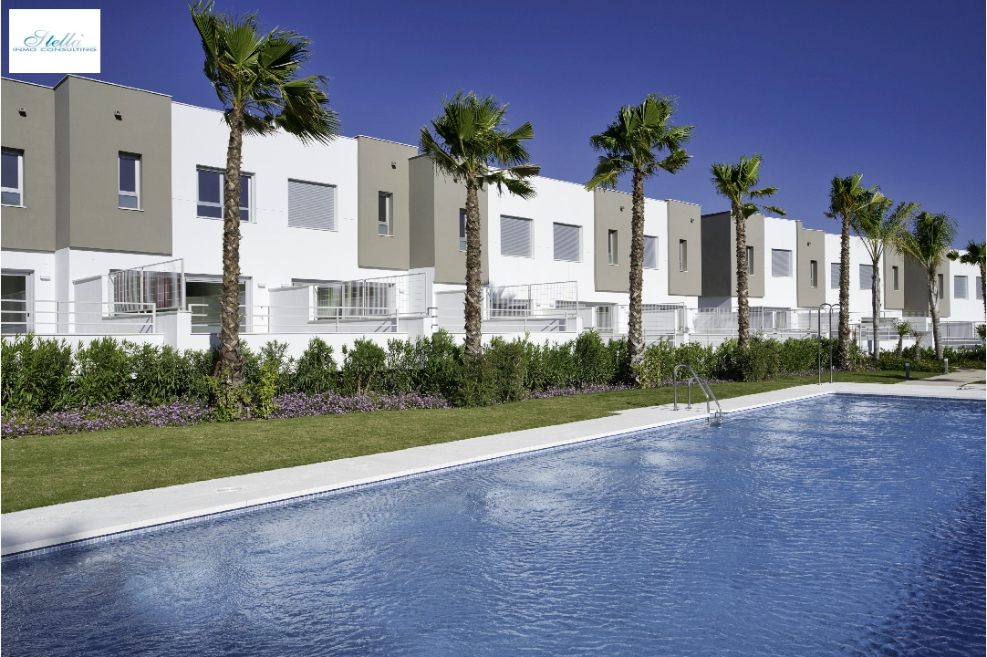 Stadthaus in Estepona(Estepona Golf) te koop, woonoppervlakte 225 m², grondstuk 272 m², 3 slapkamer, 3 badkamer, Zwembad, ref.: TW-GREEN-GOLF-30-1