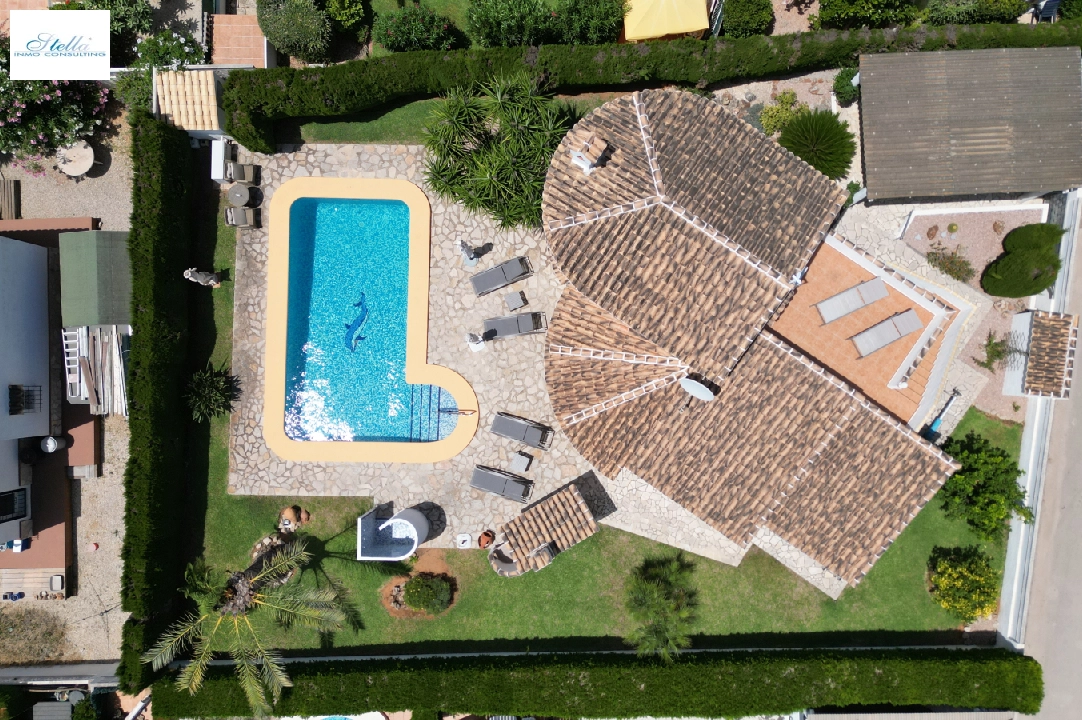 Villa in Els Poblets(Barranquets) voor vakantie, woonoppervlakte 115 m², Bouwjaar 2001, Staat netjes, + Centrale verwarming, Airconditioning, grondstuk 520 m², 3 slapkamer, 2 badkamer, Zwembad, ref.: T-0823-19