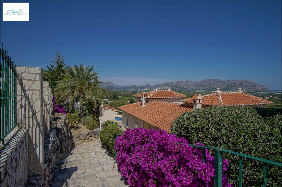 Villa in Pedreguer(Monte Solana) te koop, woonoppervlakte 386 m², Airconditioning, grondstuk 994 m², 6 slapkamer, 6 badkamer, ref.: BP-8080PED-25