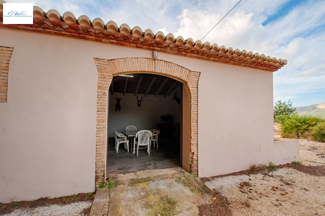 Finca in Gata de Gorgos(Campo) te koop, woonoppervlakte 450 m², grondstuk 100000 m², 4 slapkamer, 2 badkamer, ref.: AM-11846DA-3700-45