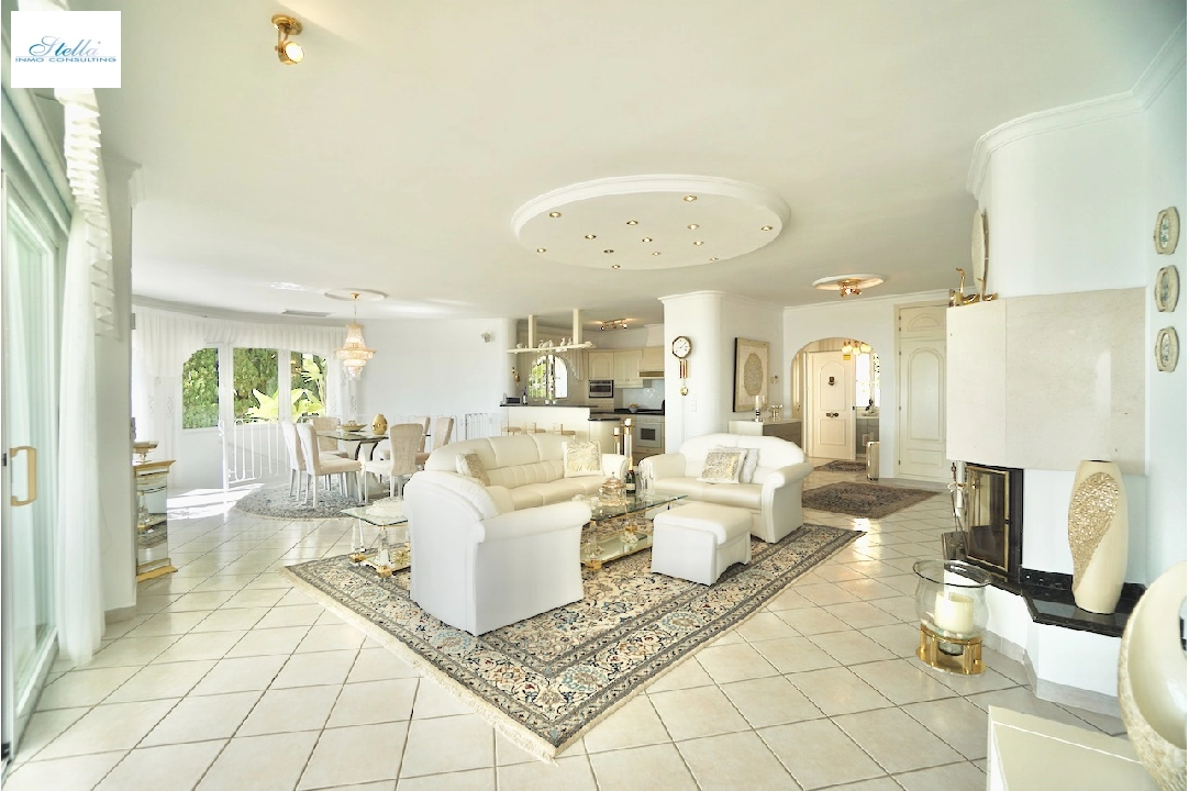 Villa in Moraira(San Jaime) te koop, woonoppervlakte 315 m², grondstuk 1235 m², 4 slapkamer, 3 badkamer, Zwembad, ref.: CA-H-1695-AMBE-14