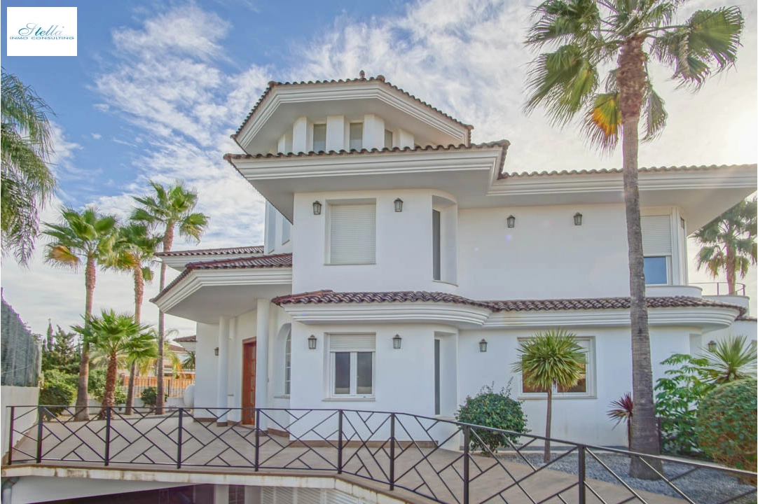 Villa in Alfaz del Pi(Arabi) te koop, woonoppervlakte 810 m², Airconditioning, grondstuk 1094 m², 5 slapkamer, 6 badkamer, Zwembad, ref.: BP-7030ALF-50