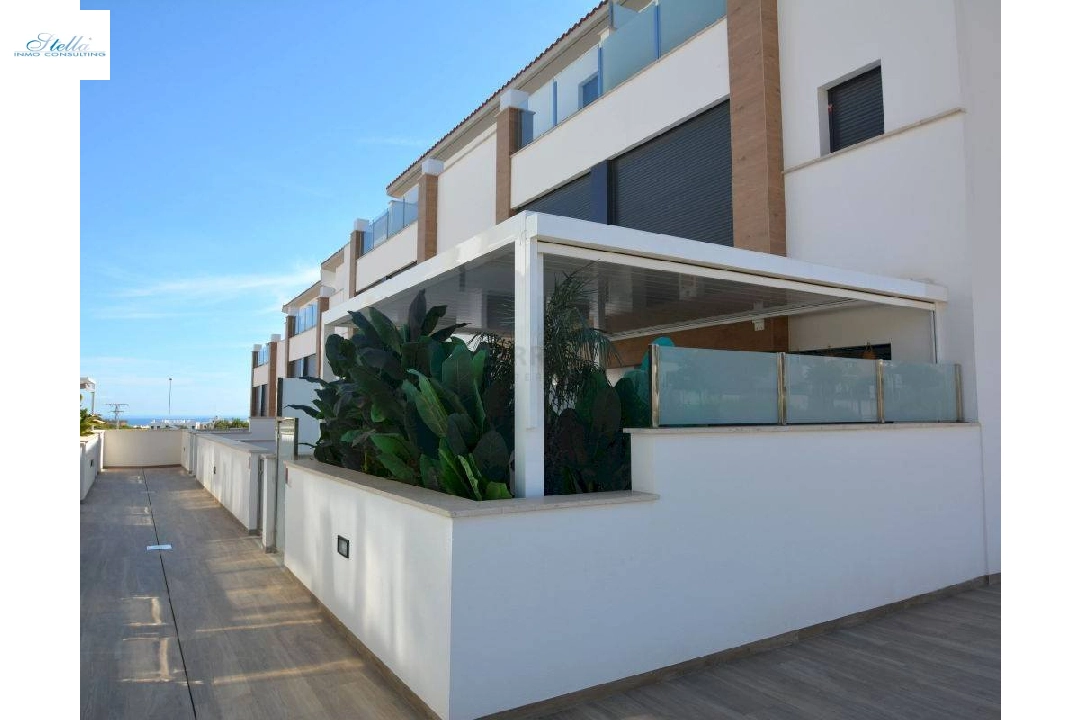 Reihenhaus in Guardamar del Segura te koop, woonoppervlakte 147 m², Staat netjes, Airconditioning, 3 slapkamer, 2 badkamer, Zwembad, ref.: HA-GU-251-1