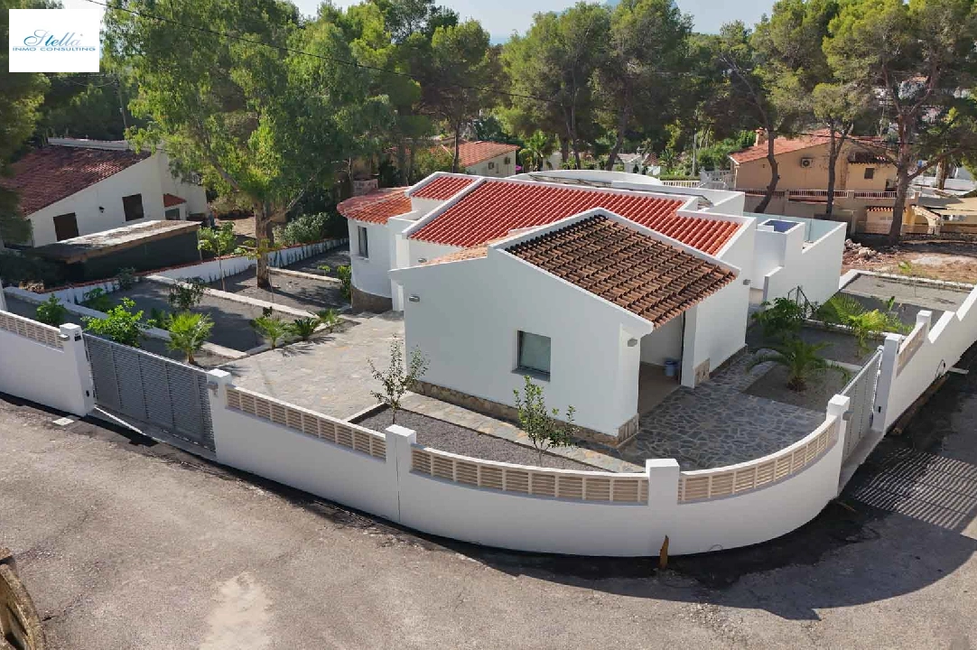 Villa in Benissa(Fanadix) te koop, woonoppervlakte 136 m², Airconditioning, grondstuk 917 m², 4 slapkamer, 3 badkamer, ref.: BP-8127BEN-25