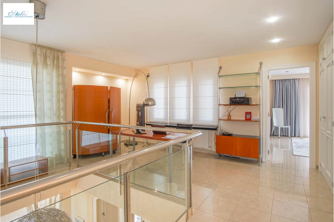 Villa in Benidorm(de Napoles) te koop, woonoppervlakte 642 m², Airconditioning, grondstuk 1853 m², 7 slapkamer, 6 badkamer, Zwembad, ref.: BP-7035BED-40