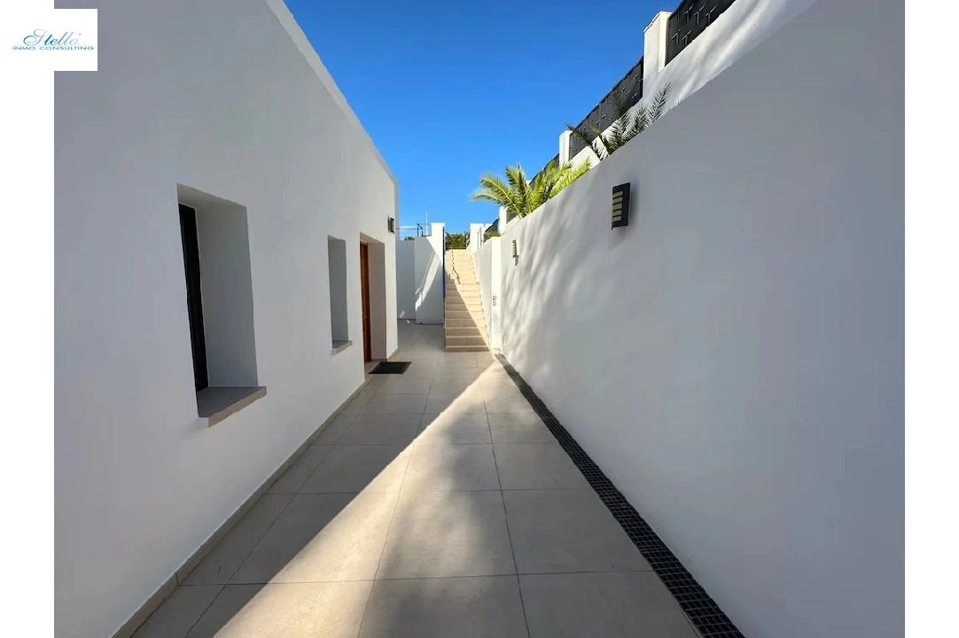 Villa in Javea te koop, woonoppervlakte 300 m², 4 slapkamer, 4 badkamer, Zwembad, ref.: BS-83618032-31