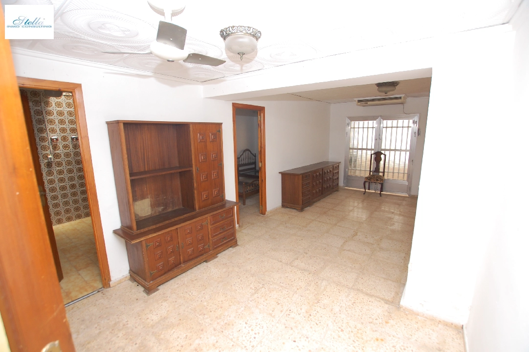 Villa in Gandia te koop, woonoppervlakte 380 m², Bouwjaar 1980, + KLIMA, Airconditioning, grondstuk 4092 m², 7 slapkamer, 3 badkamer, Zwembad, ref.: O-V82114D-22