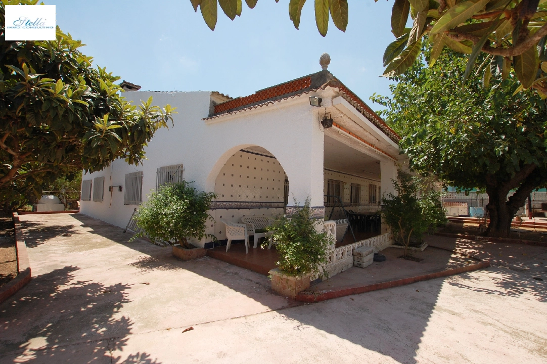 Villa in Gandia te koop, woonoppervlakte 380 m², Bouwjaar 1980, + KLIMA, Airconditioning, grondstuk 4092 m², 7 slapkamer, 3 badkamer, Zwembad, ref.: O-V82114D-42