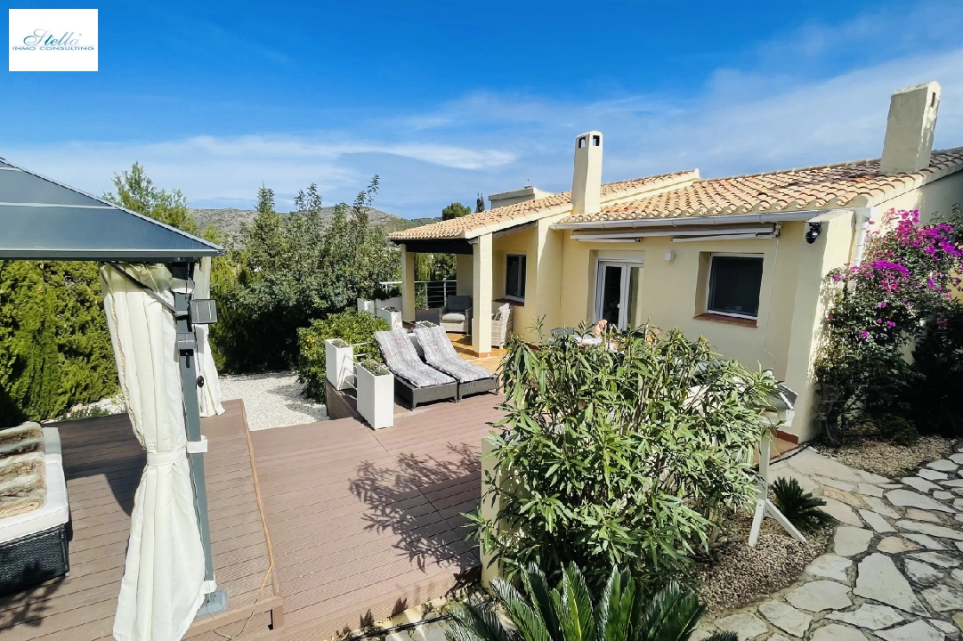 Villa in Denia-La Sella(La Sella ) voor vakantie, woonoppervlakte 111 m², Bouwjaar 1986, + Centrale verwarming, Airconditioning, grondstuk 495 m², 3 slapkamer, 2 badkamer, Zwembad, ref.: T-0424-8