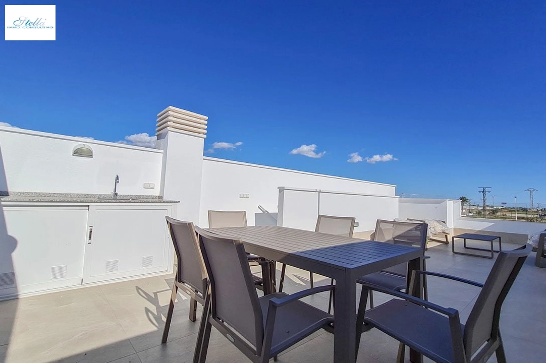 Villa in San Pedro del Pinatar te koop, woonoppervlakte 158 m², Staat Eerste bewoning, grondstuk 129 m², 3 slapkamer, 2 badkamer, Zwembad, ref.: HA-SAN-115-E01-15