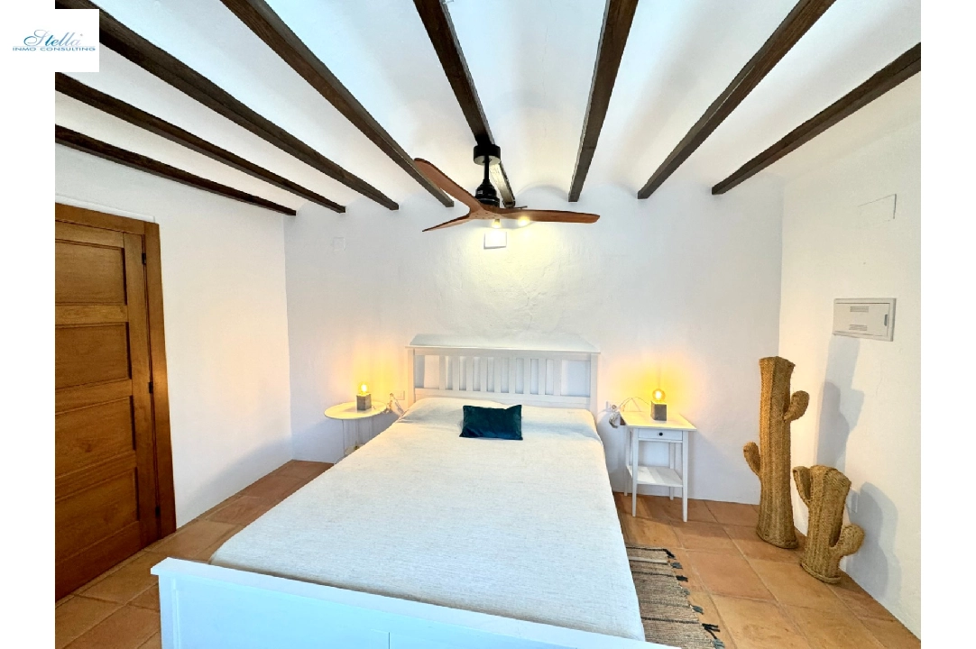 Villa in Pedreguer te koop, woonoppervlakte 250 m², Airconditioning, grondstuk 15000 m², 5 slapkamer, 2 badkamer, Zwembad, ref.: VI-CHA362-28