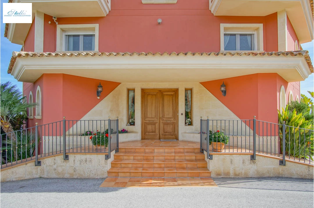 Villa in Alfaz del Pi te koop, woonoppervlakte 774 m², Airconditioning, grondstuk 10028 m², 6 slapkamer, 7 badkamer, ref.: BP-7045ALF-17