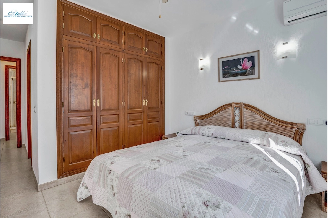 Villa in Moraira(Pinar del Advocat) te koop, woonoppervlakte 174 m², grondstuk 918 m², 4 slapkamer, 4 badkamer, Zwembad, ref.: CA-H-1733-AMBE-13