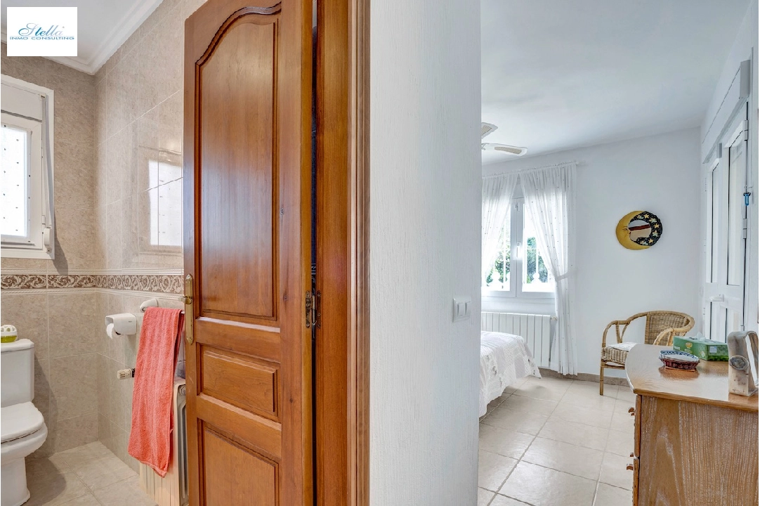 Villa in Moraira(Pinar del Advocat) te koop, woonoppervlakte 174 m², grondstuk 918 m², 4 slapkamer, 4 badkamer, Zwembad, ref.: CA-H-1733-AMBE-14
