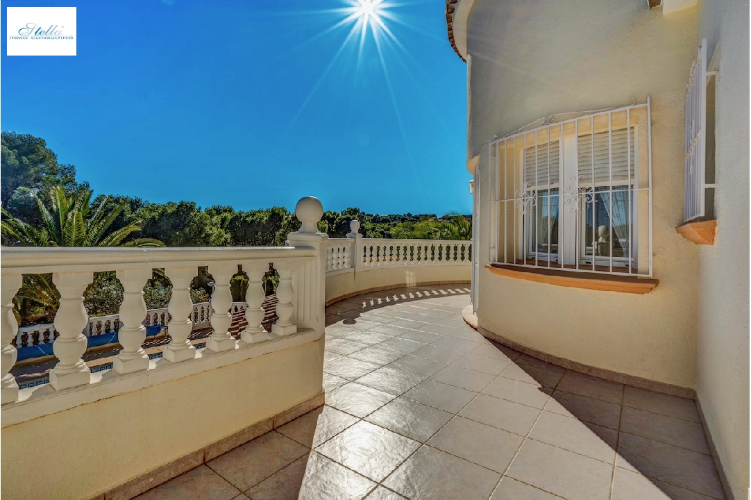 Villa in Moraira(Pinar del Advocat) te koop, woonoppervlakte 174 m², grondstuk 918 m², 4 slapkamer, 4 badkamer, Zwembad, ref.: CA-H-1733-AMBE-25