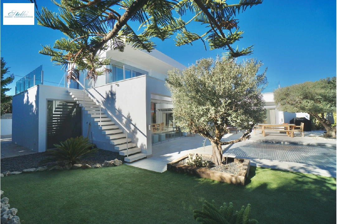 Villa in Benissa(La Fustera) te koop, woonoppervlakte 308 m², Airconditioning, grondstuk 850 m², 4 slapkamer, 3 badkamer, Zwembad, ref.: CA-H-1723-AMBI-35