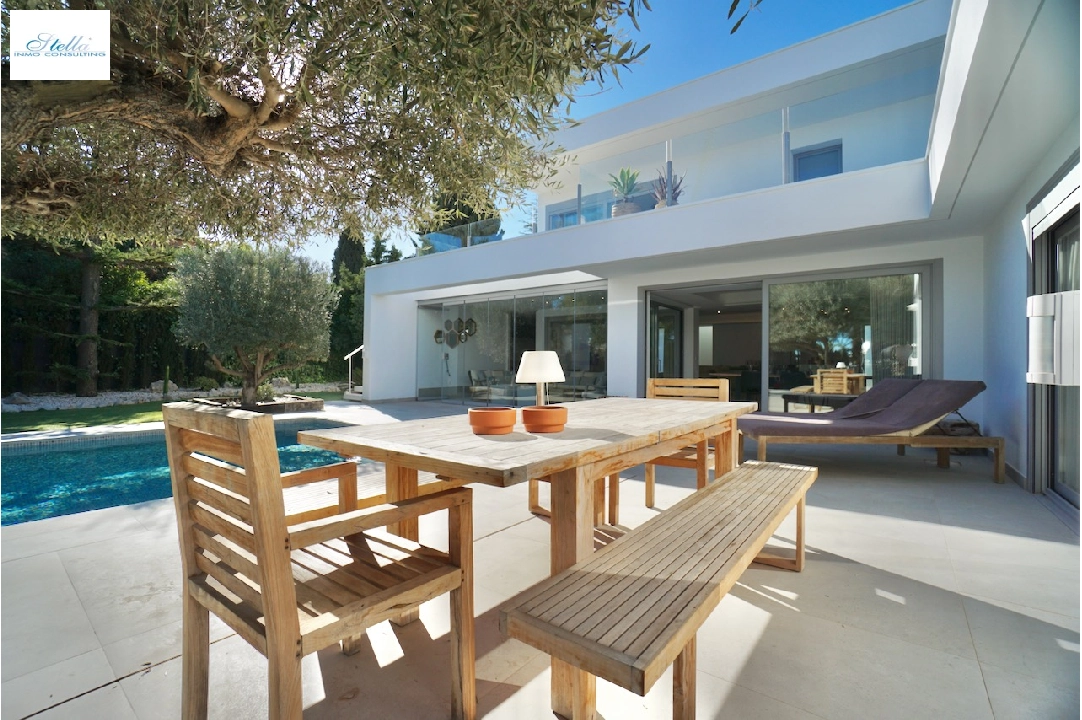 Villa in Benissa(La Fustera) te koop, woonoppervlakte 308 m², Airconditioning, grondstuk 850 m², 4 slapkamer, 3 badkamer, Zwembad, ref.: CA-H-1723-AMBI-4