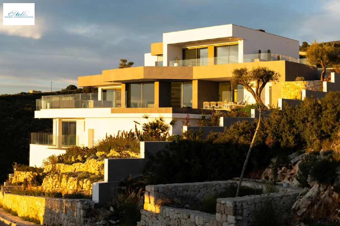 Villa in Cumbre del Sol te koop, woonoppervlakte 542 m², grondstuk 1168 m², 4 slapkamer, 6 badkamer, Zwembad, ref.: BS-84135249-10