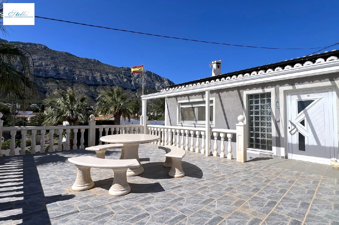 Villa in Denia voor vakantie, woonoppervlakte 166 m², Bouwjaar 1978, + Oven, Airconditioning, grondstuk 802 m², 2 slapkamer, 2 badkamer, Zwembad, ref.: T-0224-20