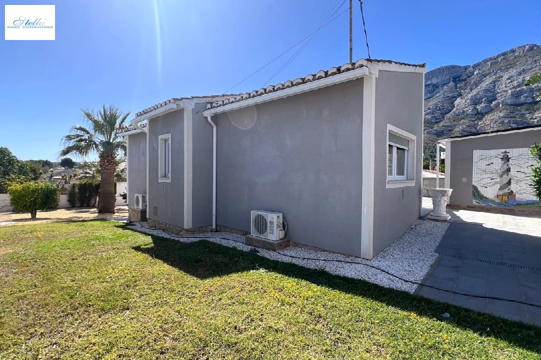 Villa in Denia voor vakantie, woonoppervlakte 166 m², Bouwjaar 1978, + Oven, Airconditioning, grondstuk 802 m², 2 slapkamer, 2 badkamer, Zwembad, ref.: T-0224-21