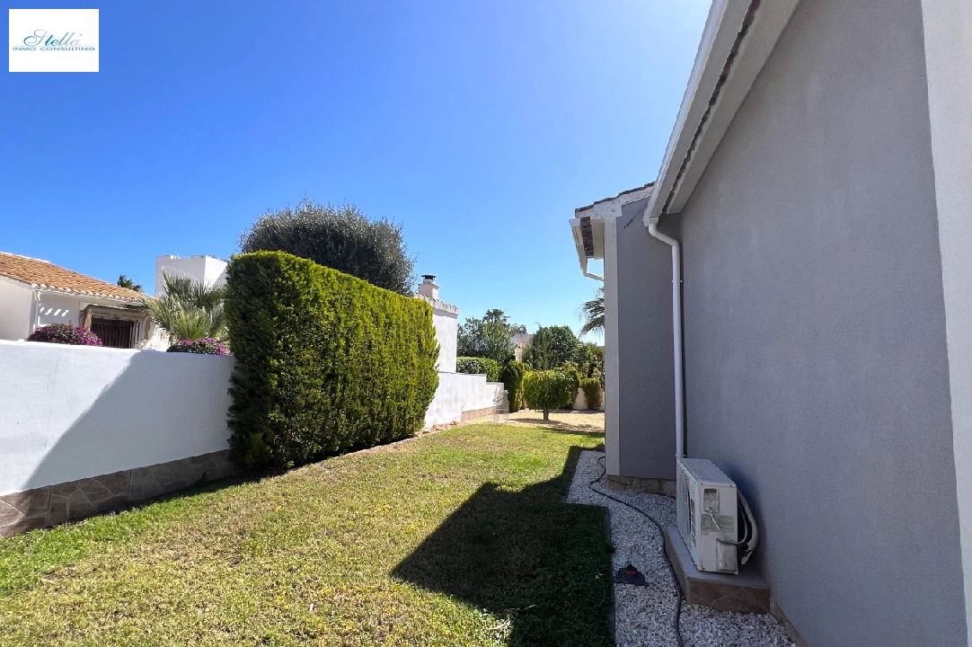 Villa in Denia voor vakantie, woonoppervlakte 166 m², Bouwjaar 1978, + Oven, Airconditioning, grondstuk 802 m², 2 slapkamer, 2 badkamer, Zwembad, ref.: T-0224-25