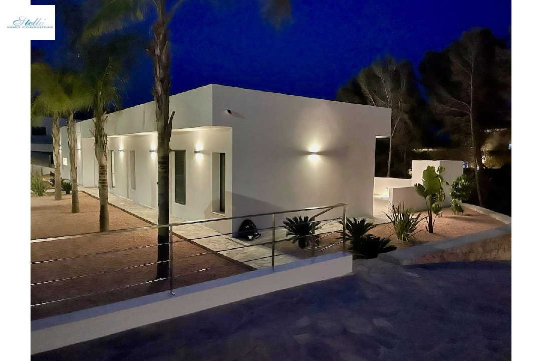 Villa in Benissa(La Fustera) te koop, woonoppervlakte 300 m², Airconditioning, grondstuk 950 m², 4 slapkamer, 3 badkamer, Zwembad, ref.: CA-H-1747-AMB-41
