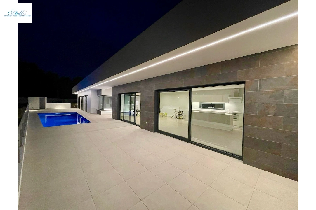 Villa in Benissa(La Fustera) te koop, woonoppervlakte 300 m², Airconditioning, grondstuk 950 m², 4 slapkamer, 3 badkamer, Zwembad, ref.: CA-H-1747-AMB-43