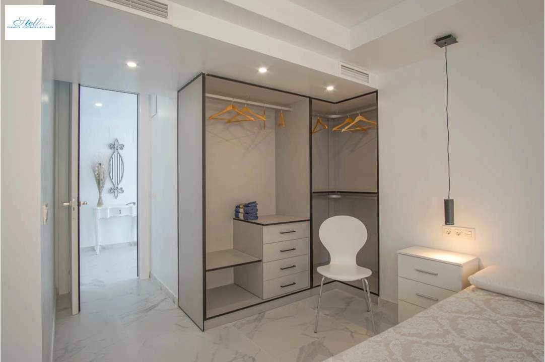 Apartment in Benidorm(Playa Poniente) te koop, woonoppervlakte 100 m², Airconditioning, 2 slapkamer, 2 badkamer, ref.: BP-7054BED-17