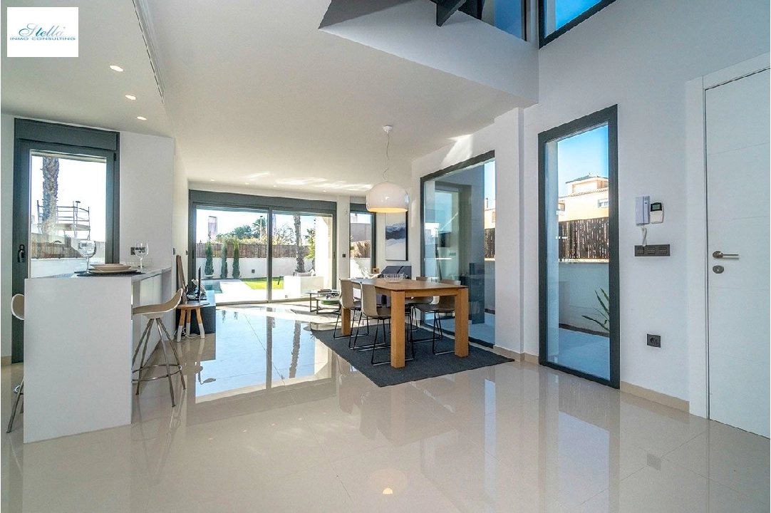 Villa in La Marina te koop, woonoppervlakte 235 m², Staat Eerste bewoning, Airconditioning, grondstuk 272 m², 3 slapkamer, 3 badkamer, Zwembad, ref.: HA-MAN-246-E01-4