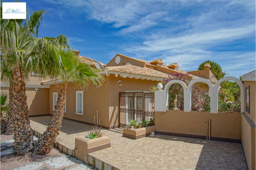 Villa in La Nucia(Sierra Verde) te koop, woonoppervlakte 900 m², Airconditioning, grondstuk 32900 m², 8 slapkamer, 9 badkamer, Zwembad, ref.: BP-7058NUC-10