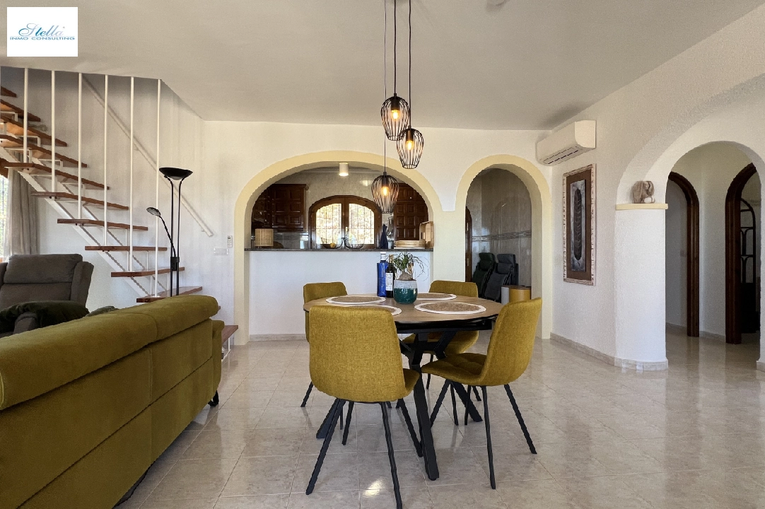 Villa in Denia(Marquesa V) voor vakantie, woonoppervlakte 216 m², Bouwjaar 1995, Staat Gedeeltelijk volledig geregeenveerd, + KLIMA, Airconditioning, grondstuk 1 m², 3 slapkamer, 2 badkamer, Zwembad, ref.: T-1323-6