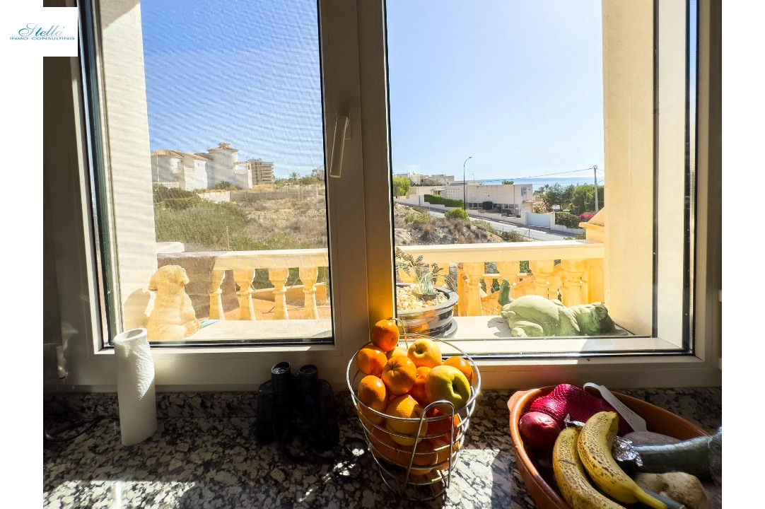 Villa in El Campello(Cala dor) te koop, woonoppervlakte 260 m², Airconditioning, grondstuk 804 m², 3 slapkamer, 2 badkamer, ref.: AM-1238DA-3700-19