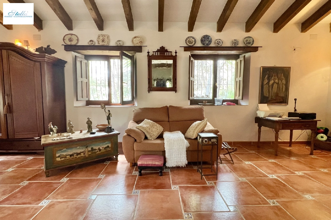 Villa in Denia-La Sella te koop, woonoppervlakte 250 m², Bouwjaar 1997, Staat netjes, + Centrale verwarming, Airconditioning, grondstuk 6652 m², 4 slapkamer, 3 badkamer, Zwembad, ref.: FK-0724-7