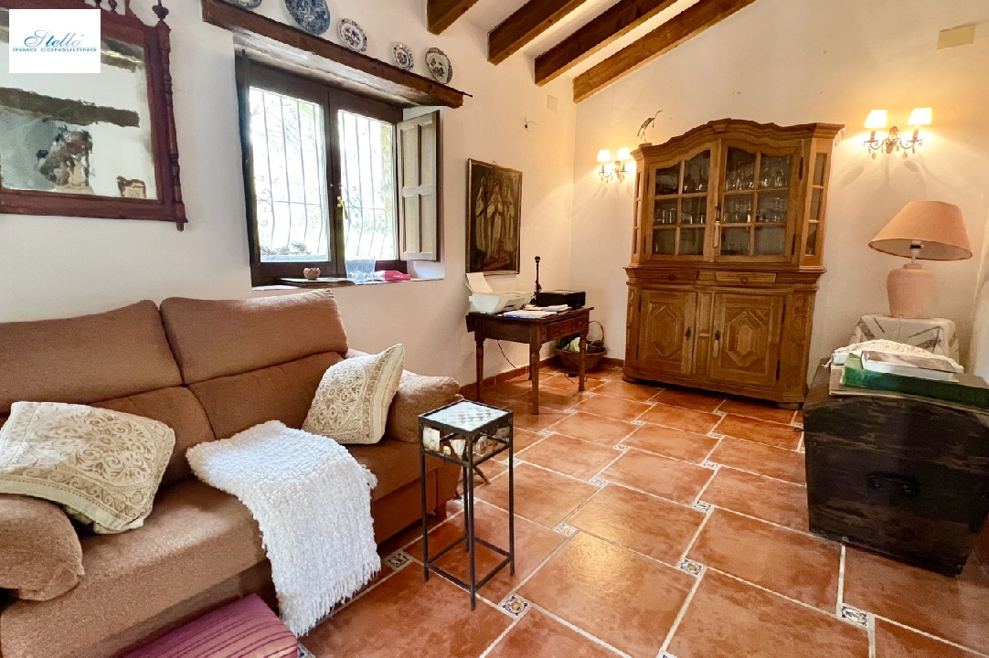 Villa in Denia-La Sella te koop, woonoppervlakte 250 m², Bouwjaar 1997, Staat netjes, + Centrale verwarming, Airconditioning, grondstuk 6652 m², 4 slapkamer, 3 badkamer, Zwembad, ref.: FK-0724-8