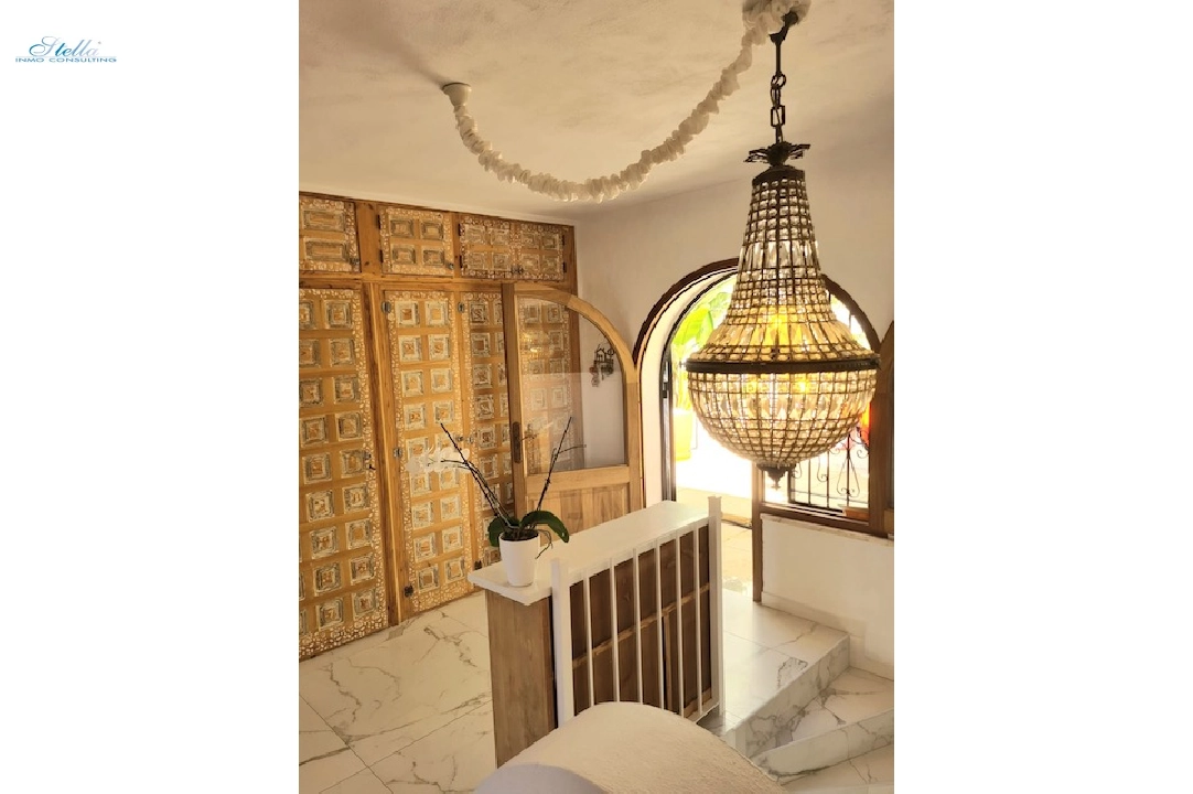 Villa in Benissa(Montemar) te koop, woonoppervlakte 165 m², Airconditioning, grondstuk 980 m², 3 slapkamer, 3 badkamer, Zwembad, ref.: CA-H-1776-AMB-23