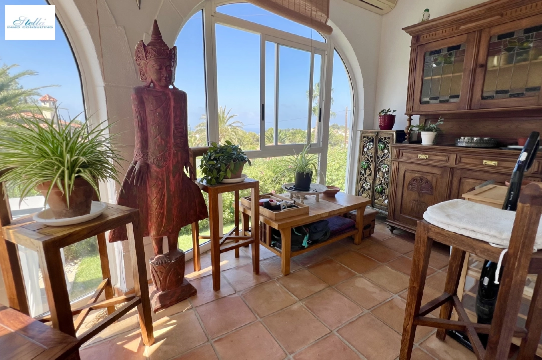 Villa in Denia te koop, woonoppervlakte 185 m², Bouwjaar 1979, Staat netjes, + Centrale verwarming, Airconditioning, grondstuk 946 m², 3 slapkamer, 3 badkamer, Zwembad, ref.: FK-0924-14