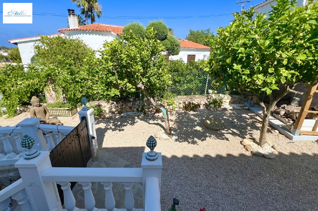 Villa in Denia te koop, woonoppervlakte 185 m², Bouwjaar 1979, Staat netjes, + Centrale verwarming, Airconditioning, grondstuk 946 m², 3 slapkamer, 3 badkamer, Zwembad, ref.: FK-0924-20