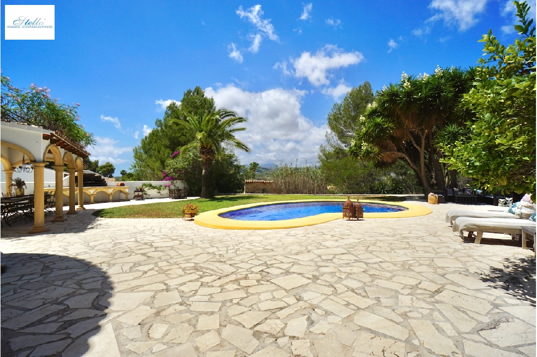 Villa in Moraira(Moraira Alcasar) te koop, woonoppervlakte 267 m², Airconditioning, grondstuk 972 m², 5 slapkamer, 3 badkamer, Zwembad, ref.: CA-H-1781-AMBI-3