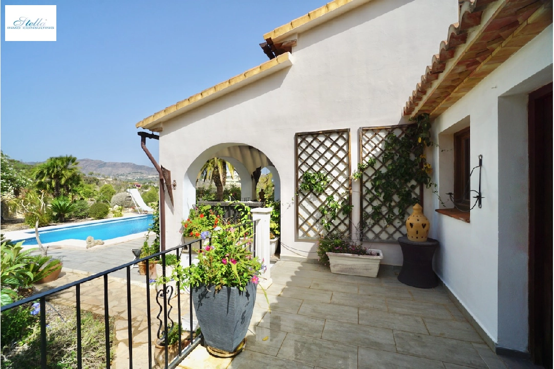 Finca in Benissa(Partida Llenes) te koop, woonoppervlakte 326 m², Airconditioning, grondstuk 18203 m², 3 slapkamer, 3 badkamer, Zwembad, ref.: CA-F-1784-AMBI-22