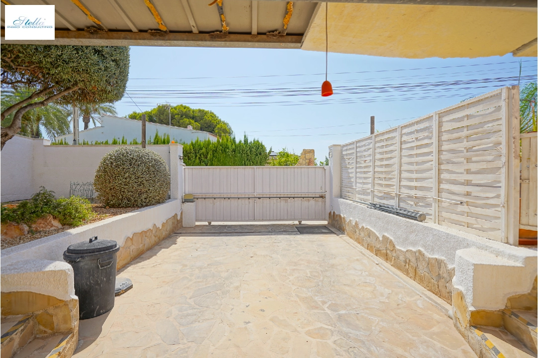 Villa in Calpe(Partida Calalga) te koop, woonoppervlakte 144 m², Airconditioning, grondstuk 555 m², 3 slapkamer, 3 badkamer, Zwembad, ref.: BP-4418CAL-37