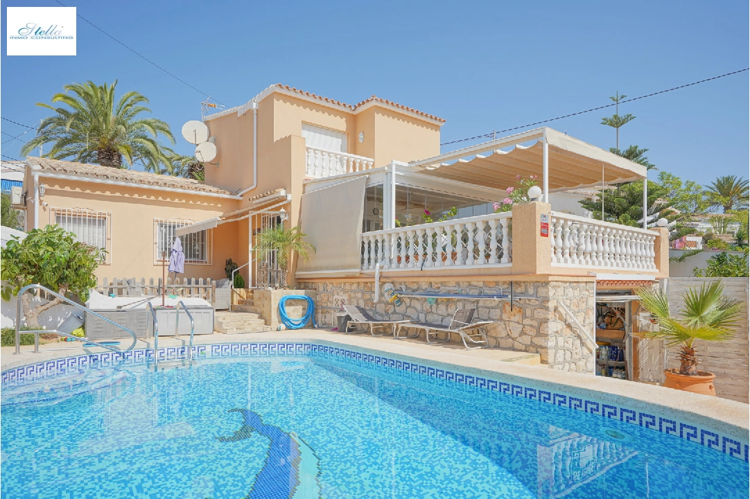 Villa in Calpe(Partida Calalga) te koop, woonoppervlakte 144 m², Airconditioning, grondstuk 555 m², 3 slapkamer, 3 badkamer, Zwembad, ref.: BP-4418CAL-44