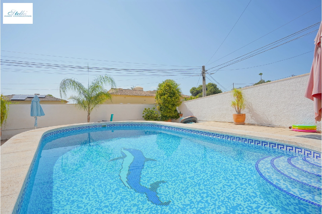 Villa in Calpe(Partida Calalga) te koop, woonoppervlakte 144 m², Airconditioning, grondstuk 555 m², 3 slapkamer, 3 badkamer, Zwembad, ref.: BP-4418CAL-5