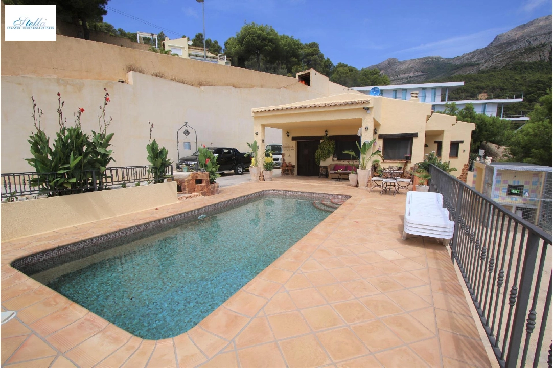 Villa in Callosa d-en Sarria(Callosa D en Sarria) te koop, woonoppervlakte 162 m², grondstuk 670 m², 4 slapkamer, 2 badkamer, Zwembad, ref.: COB-3147-10535-4