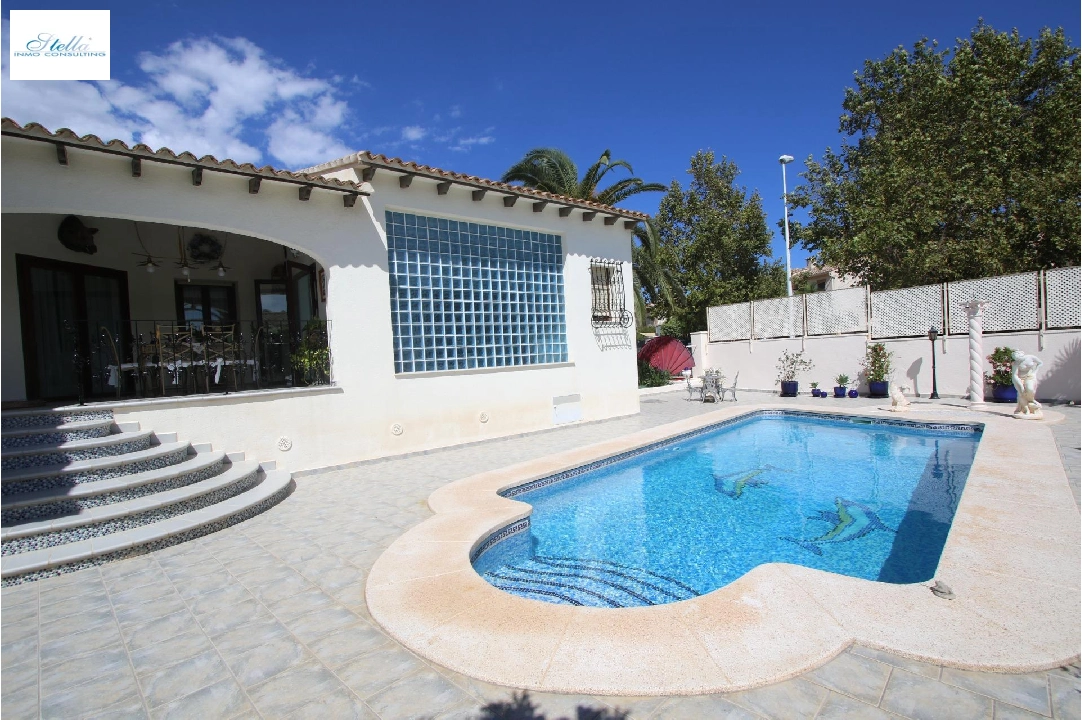 Villa in Calpe(Pla roig) te koop, woonoppervlakte 212 m², Airconditioning, grondstuk 800 m², 2 slapkamer, 2 badkamer, Zwembad, ref.: COB-3301-10535-2